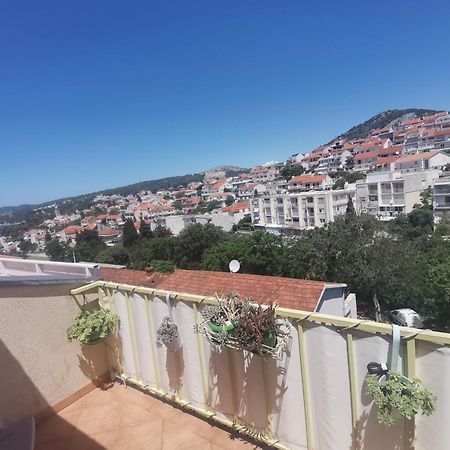 Apartments Green & Orange Хвар Екстериор снимка