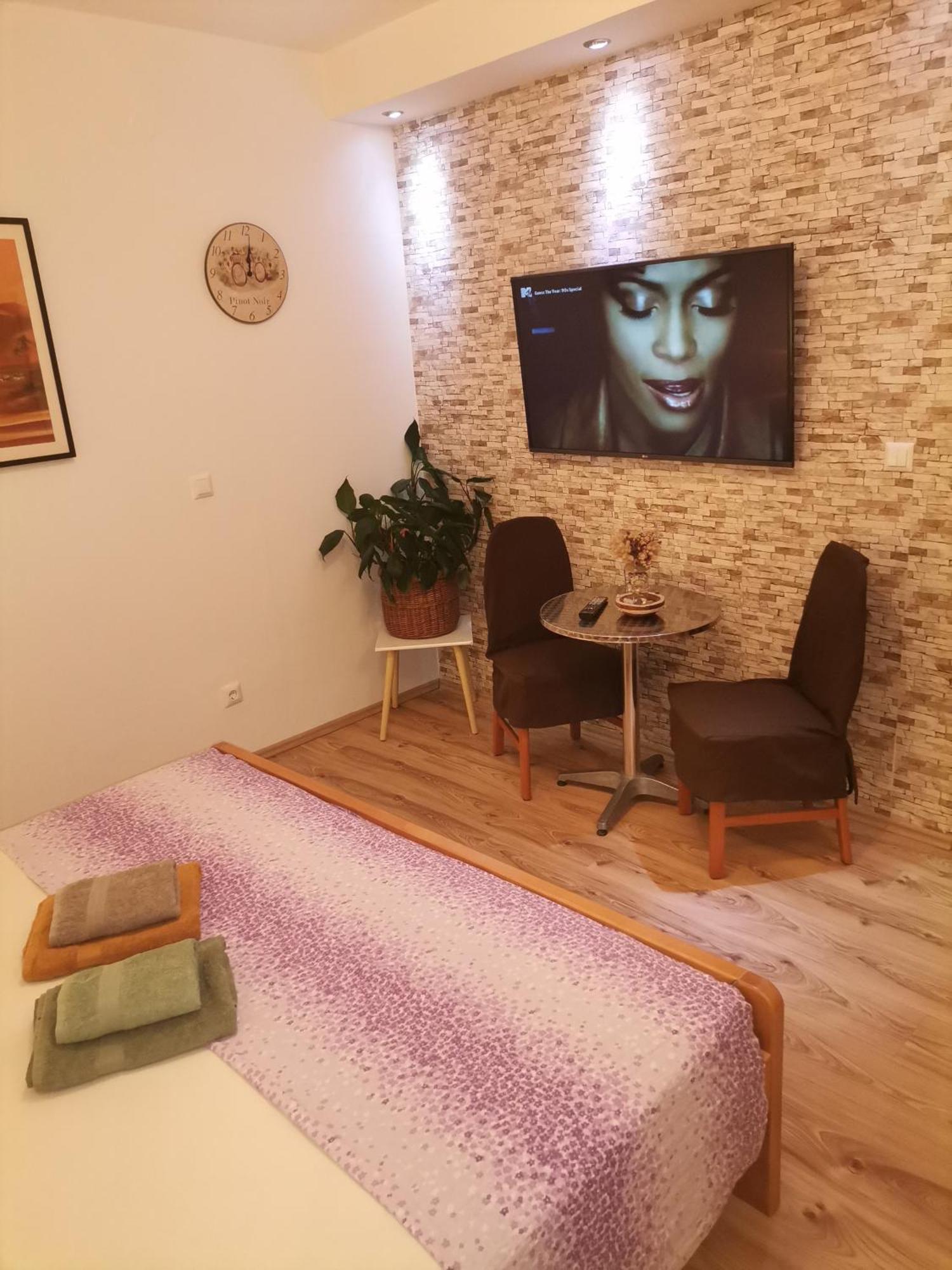 Apartments Green & Orange Хвар Екстериор снимка