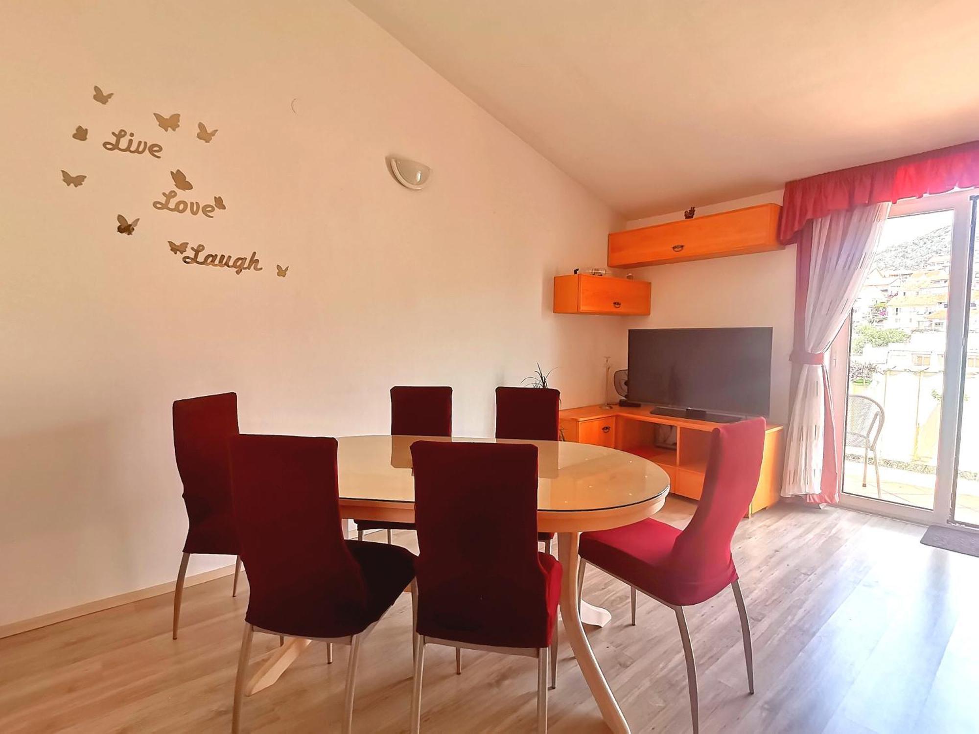 Apartments Green & Orange Хвар Стая снимка