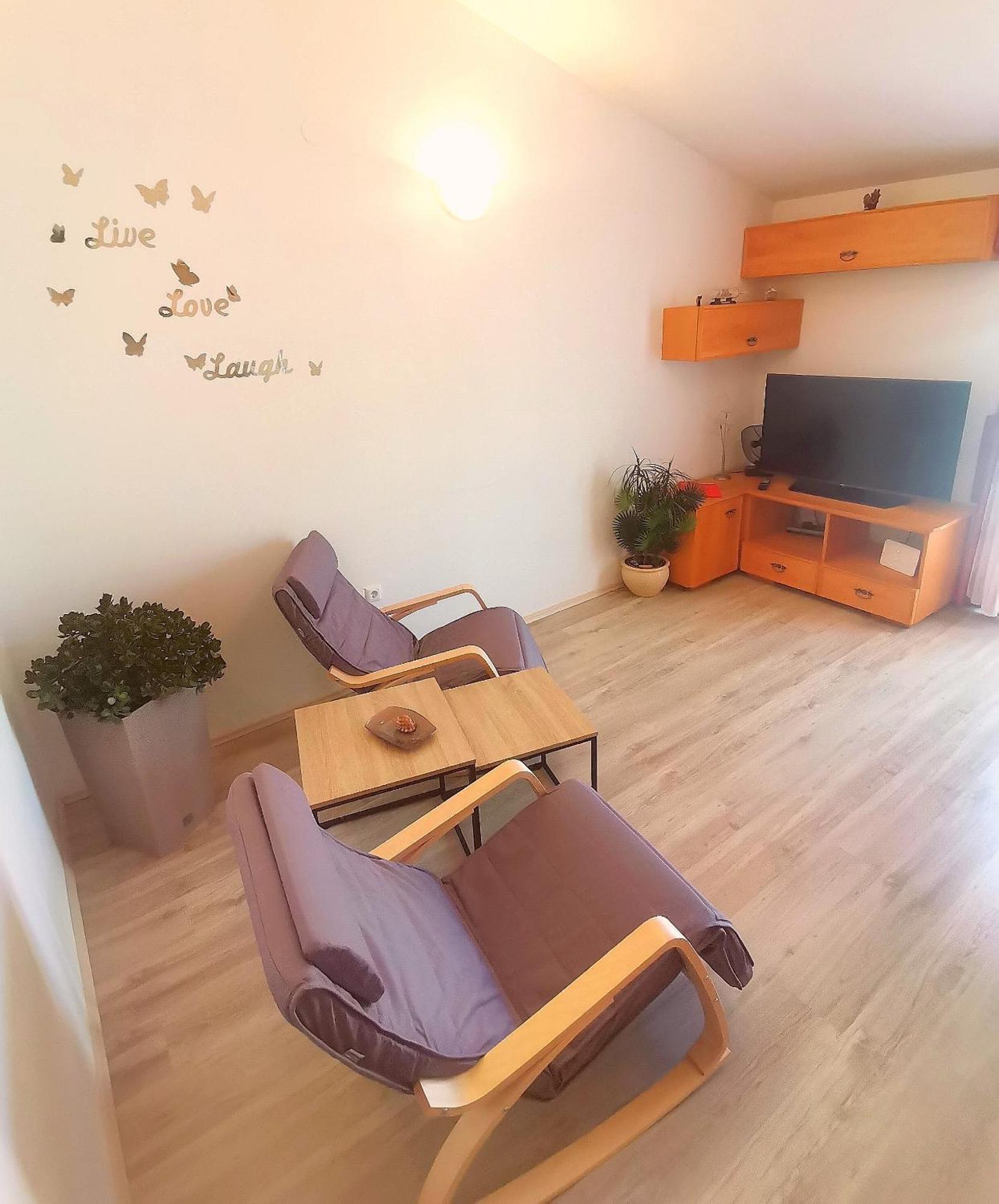 Apartments Green & Orange Хвар Екстериор снимка