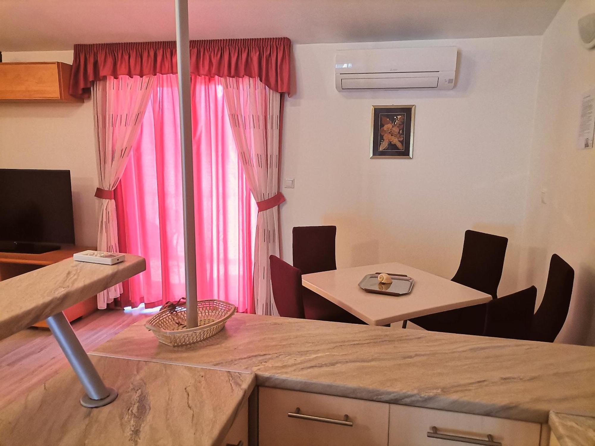 Apartments Green & Orange Хвар Екстериор снимка